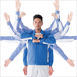 スリムなのに動きやすい立体カット採用
