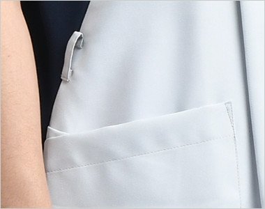 右腰 便利なループと小分けポケット