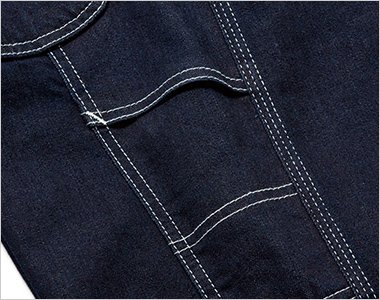 定規等を収納できる左サイドにあるツールポケット