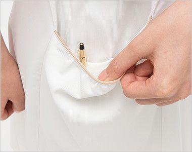 LH6237 ナガイレーベン(nagaileben) ビーズベリー ワンピース(女性用) ポケットは二重構造で、内側はペン差しポケット